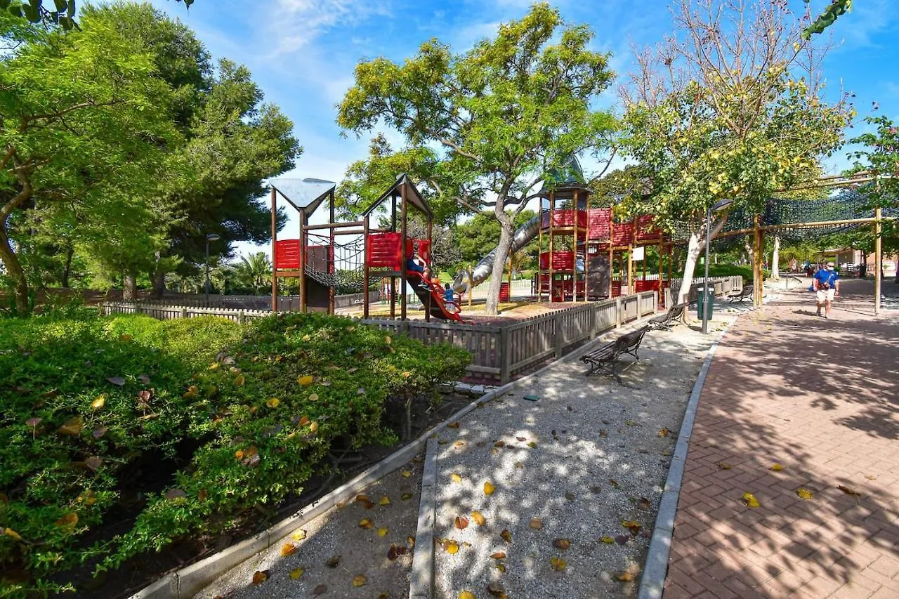 Benal Beach Cozy Apartment With A Water Park. Benalmadena